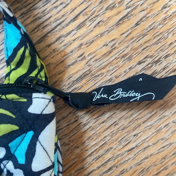 Vera Bradley Cross Body Purse- Island Blooms - EUC - Picture 5 of 6